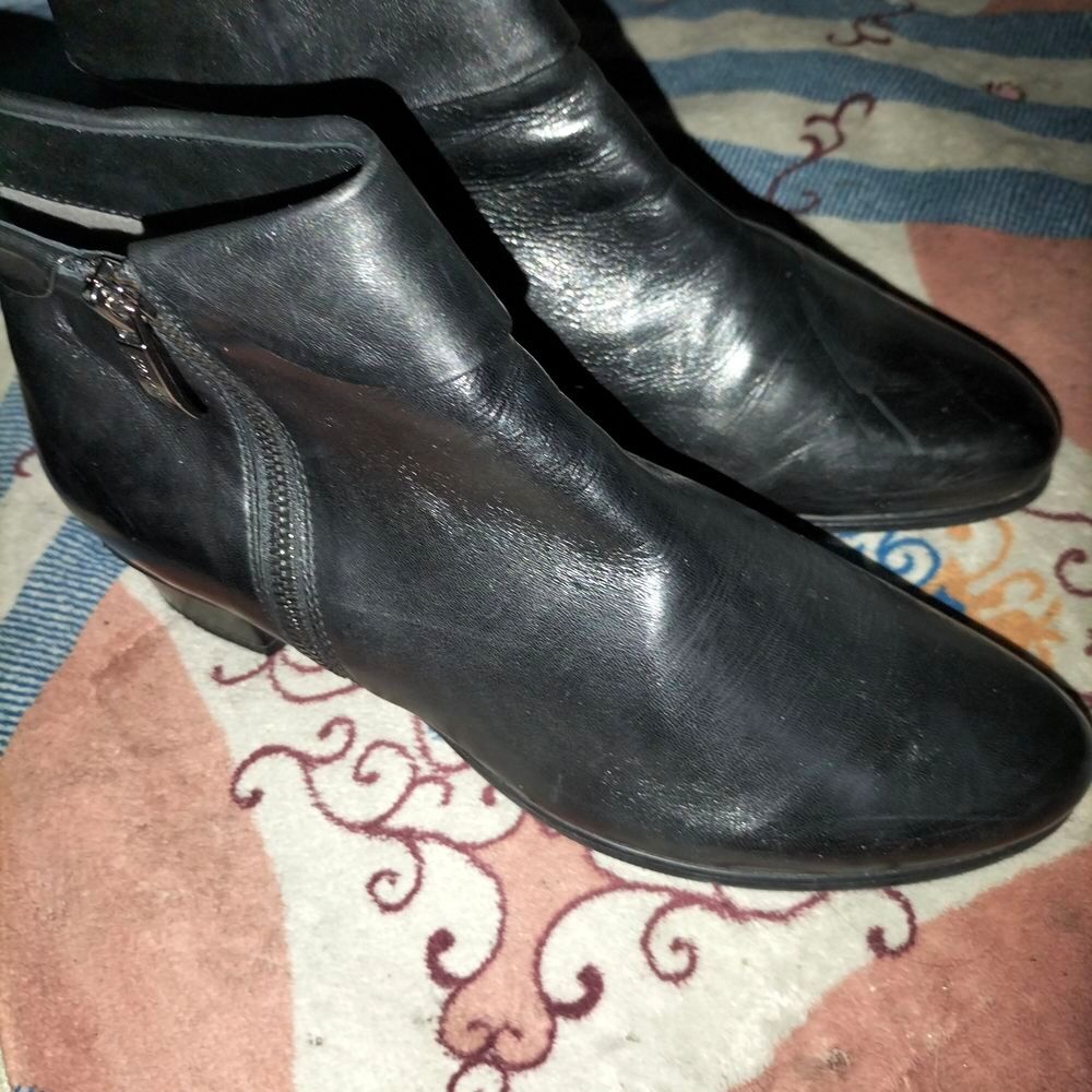 Boots zipp&eacute; regarde le ciel pointure 39 quasi neuf Chaussures