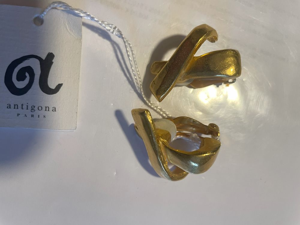 BO Clip dor&eacute;e croisillon ANTIGONA Bijoux et montres