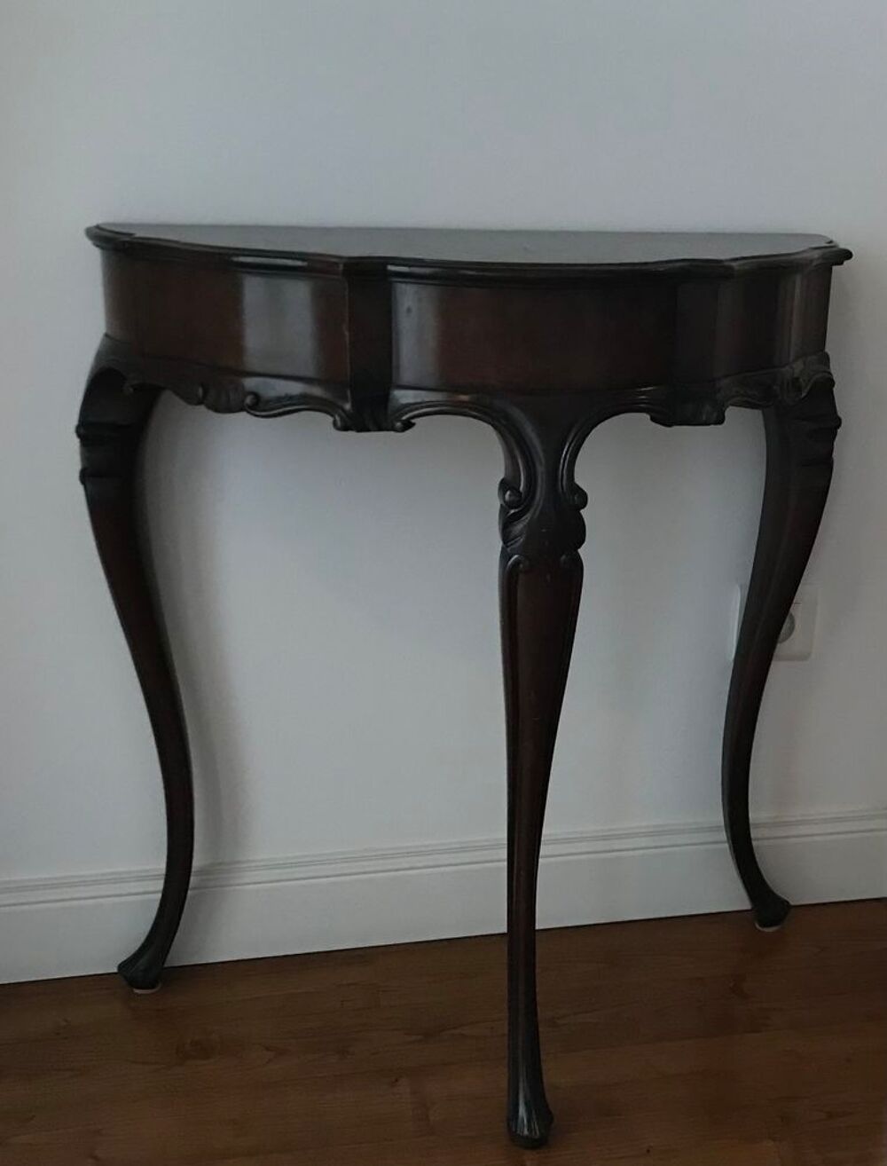 PETITE TABLE ANCIENNE EN PARFAIT ETAT BOIS MASSIF Meubles