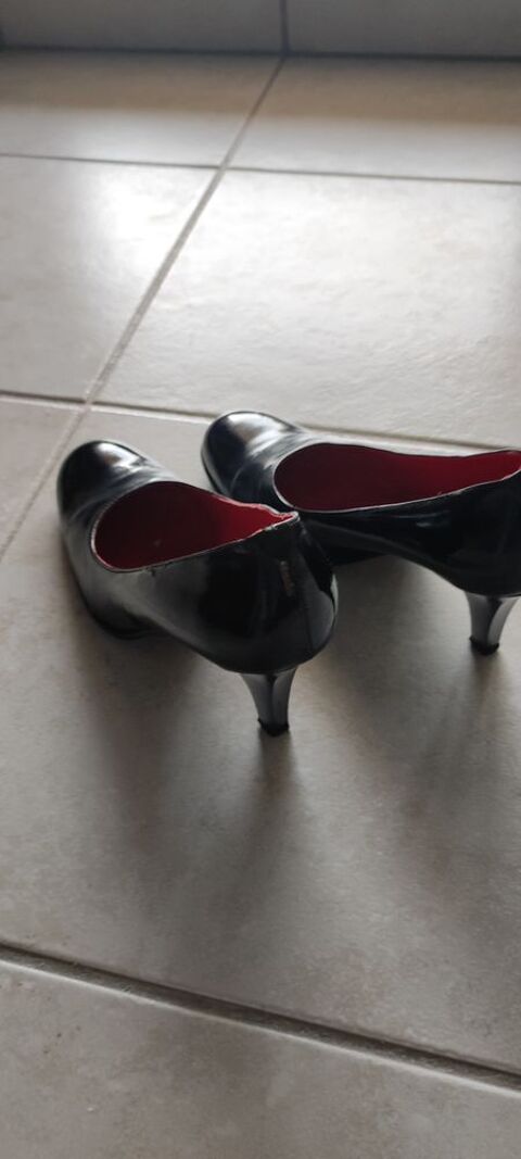 CHAUSSURES 10 La Seyne-sur-Mer (83)