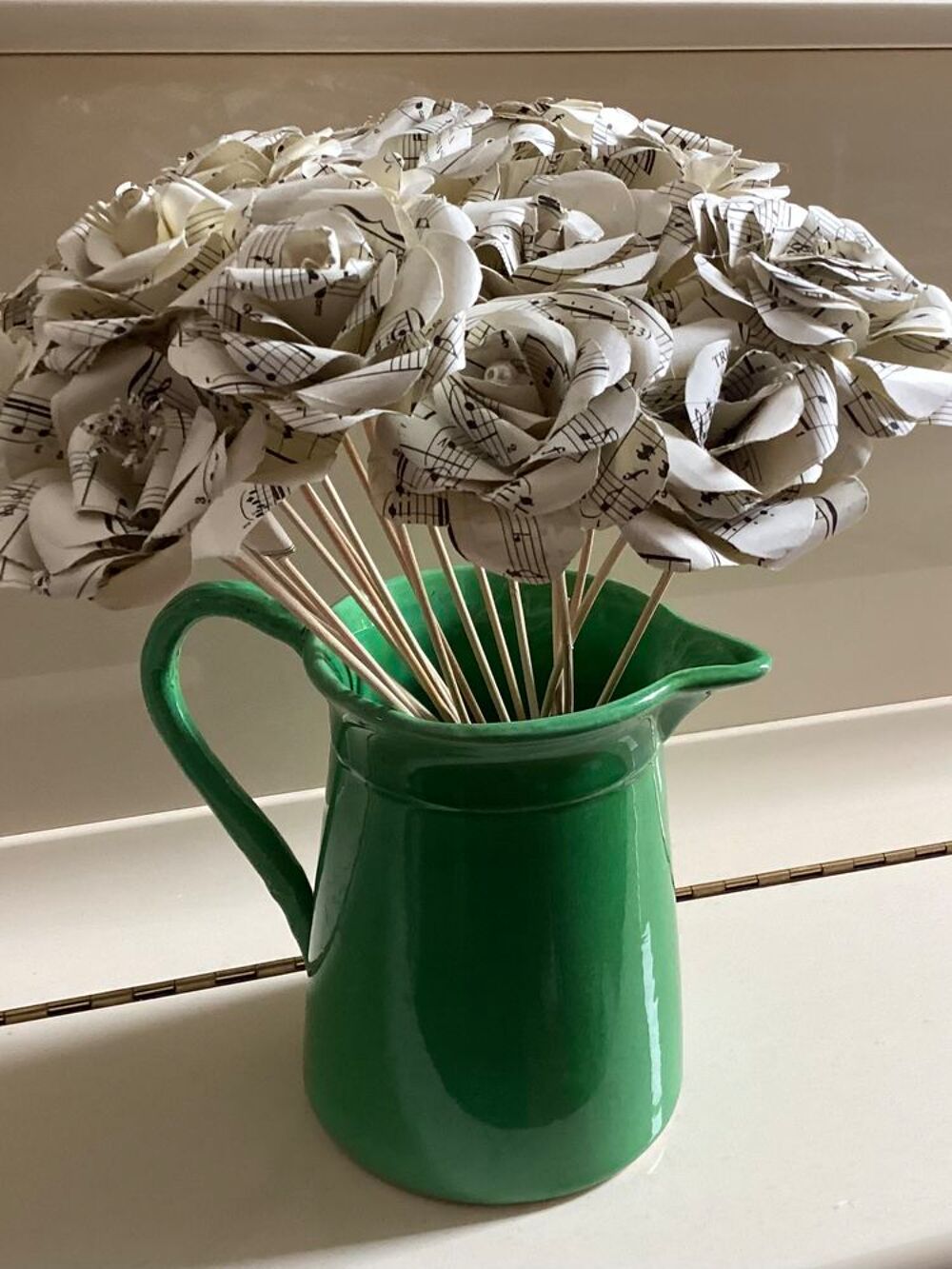 Bouquet de fleurs en partition de musique Décoration