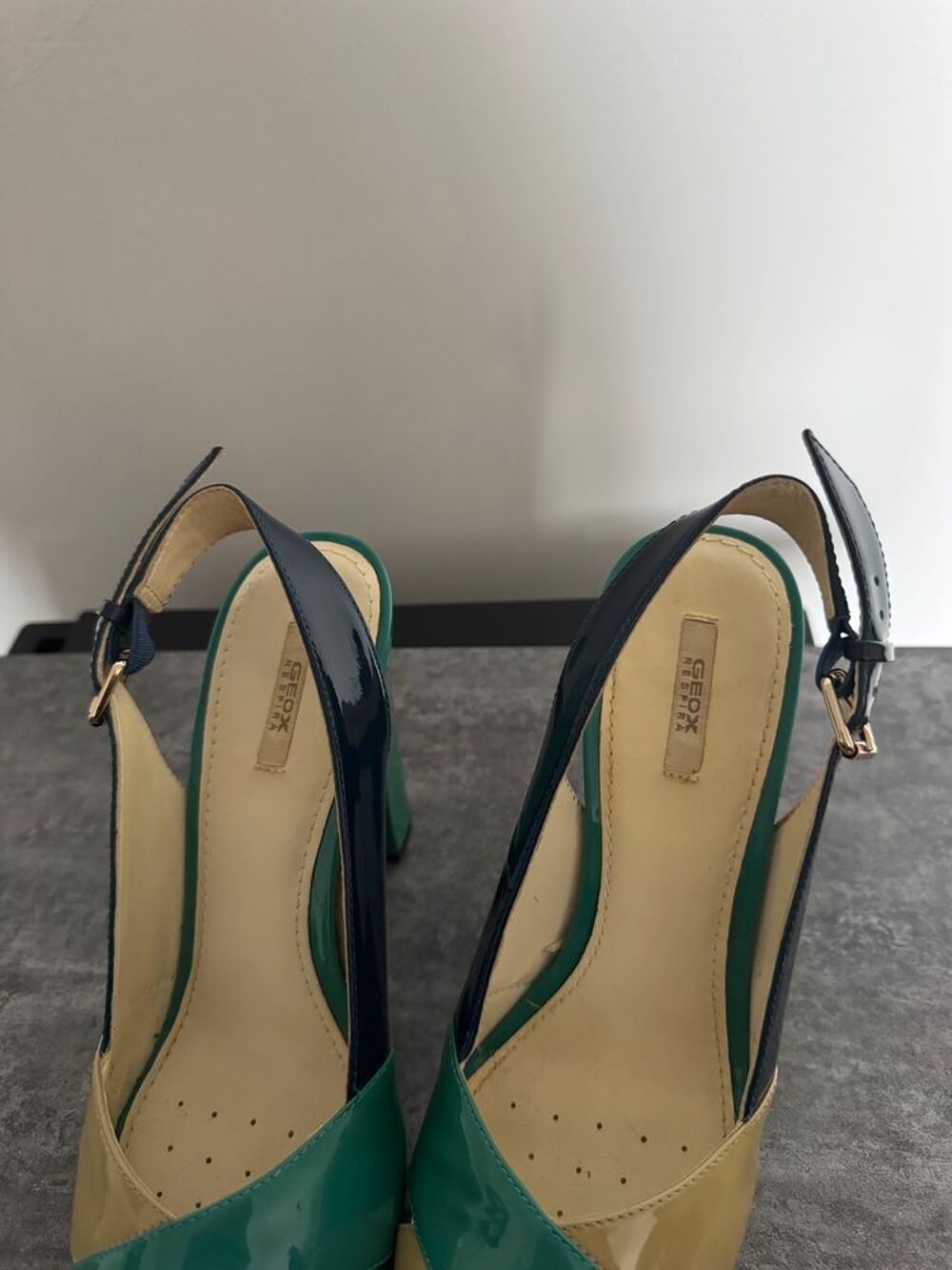 Sandales &agrave; talons hauts cuir verni multicolore Geox Chaussures