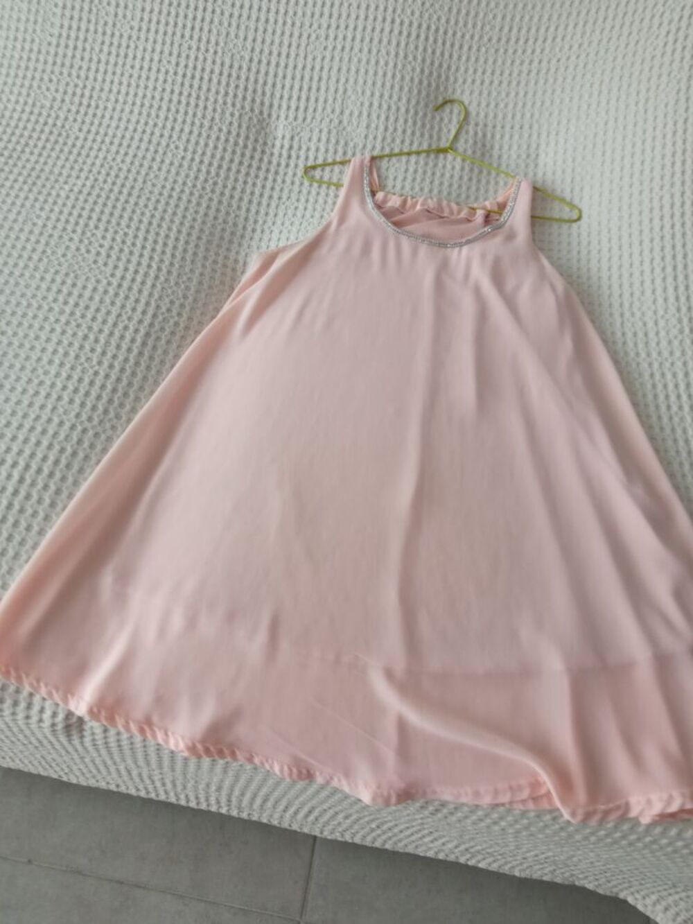 ROBES Vêtements