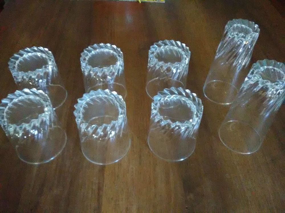 Verres (8) / le lot (ou &agrave; l'unit&eacute;) Cuisine