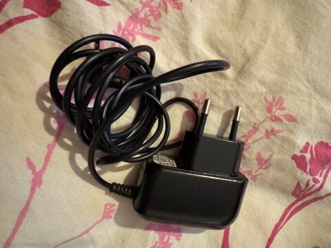 oreillette SAMSUNG avec socle de chargement et prise, c�  �ble 5 Messey-sur-Grosne (71)