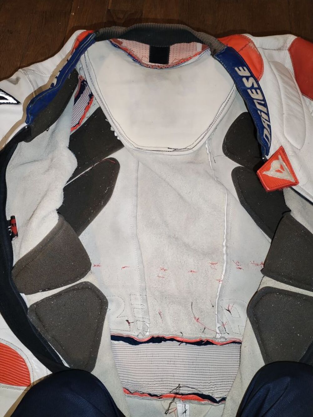 Combinaison moto DAINESE taille xl sans doublure Vêtements