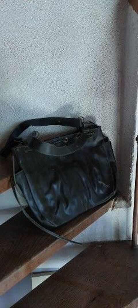 sac a mains 4 Le Pouzin (07)