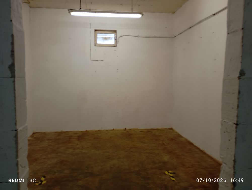 Location Autre local de stockage rangement de 35 m2 dans un espace sécurisé Saint-benoît