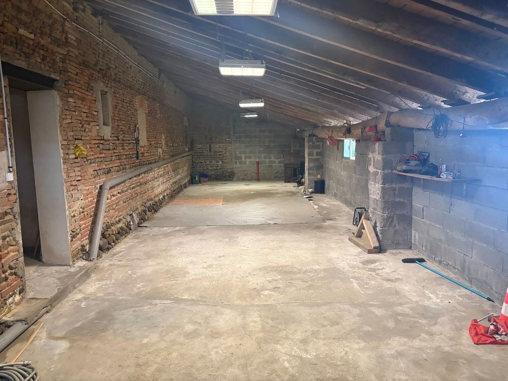 Location Parking/Garage Garage/ local commercial Aussonne 75 M2 Aussonne
