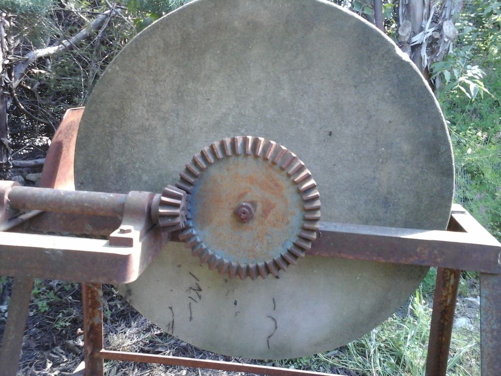 MEULE A EAU Bricolage