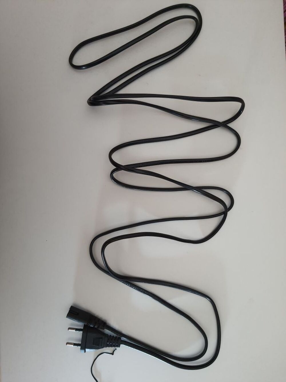 Cable 2 Broches Broches IEC C7 Matériel informatique