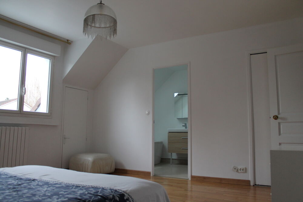 Vente Maison Grande maison confortable, au calme, trs lumineuse. Voisins-le-bretonneux