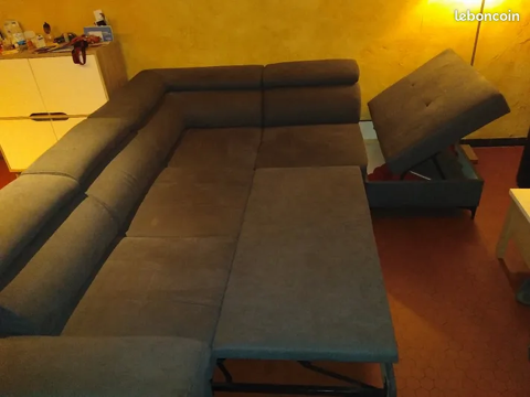 Canap� d'angle r�versible  700 Le Creusot (71)