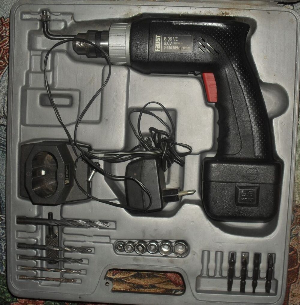 FAUST perceuse visseuse deviseuse sans fil. Bricolage