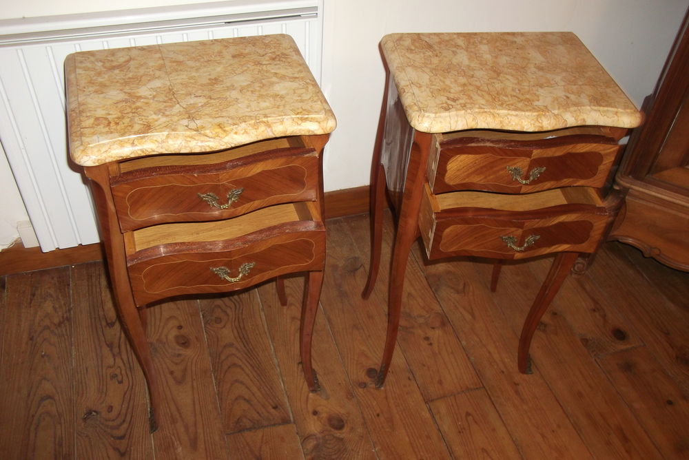  PAIRE de table de CHEVET en BOIS de ROSE Meubles
