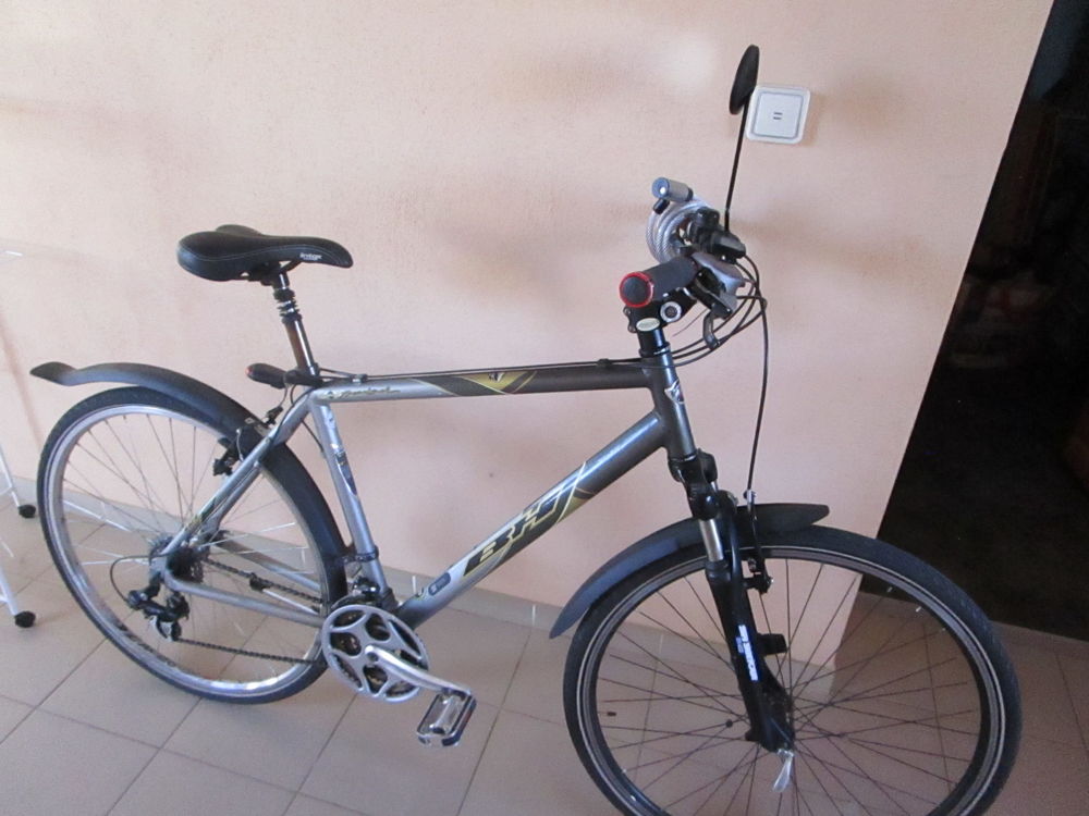 VTC B H en tr&egrave;s bons &eacute;tat Vélos
