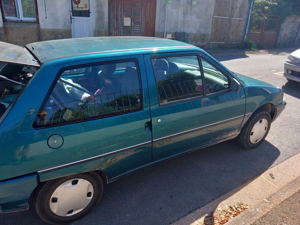 AX 1.1i X 1994 occasion 63700 Saint-&Eacute;loy-les-Mines