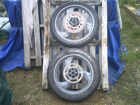 ROUES MOTO ANCIENNE YAMAHA LOT DE 2 Magalas (34)