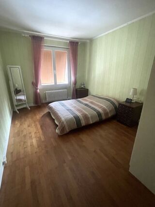 Maison 4 pièces 130 m² · à Flogny-la-Chapelle · 130 m² · 110 000 €