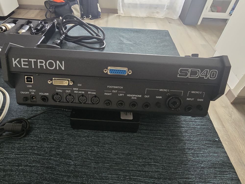 Arrangeur KETRON SD40 Instruments de musique
