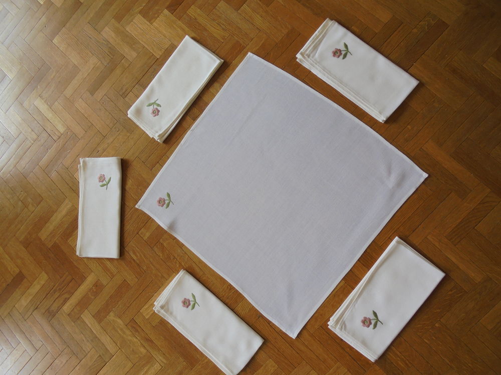 Nappe + serviettes BAYER (52) Décoration