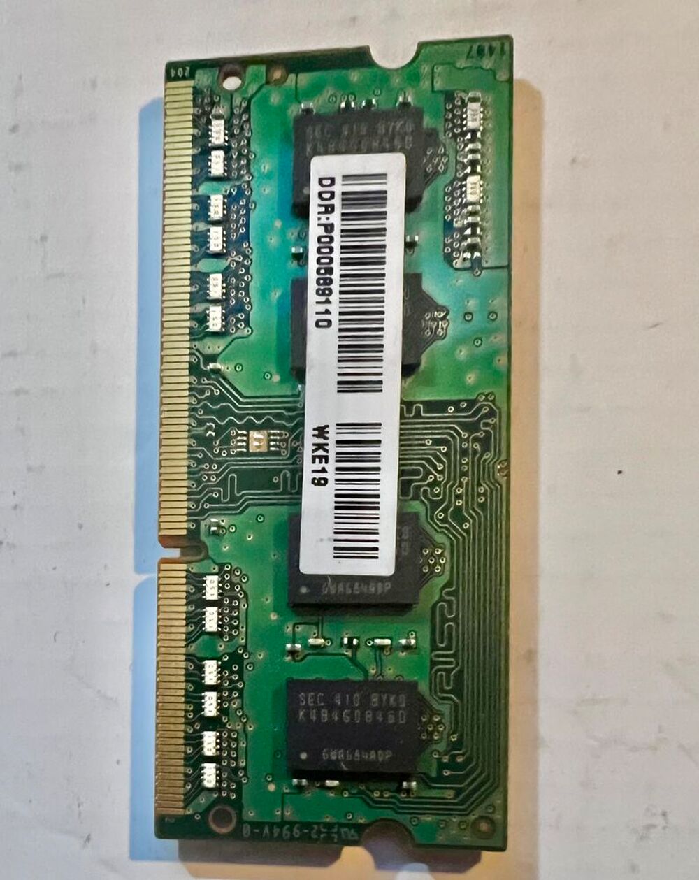 Samsung - m&eacute;moire vive RAM 4Go DDR3L - PC3-12800S - 1600MHz Matériel informatique