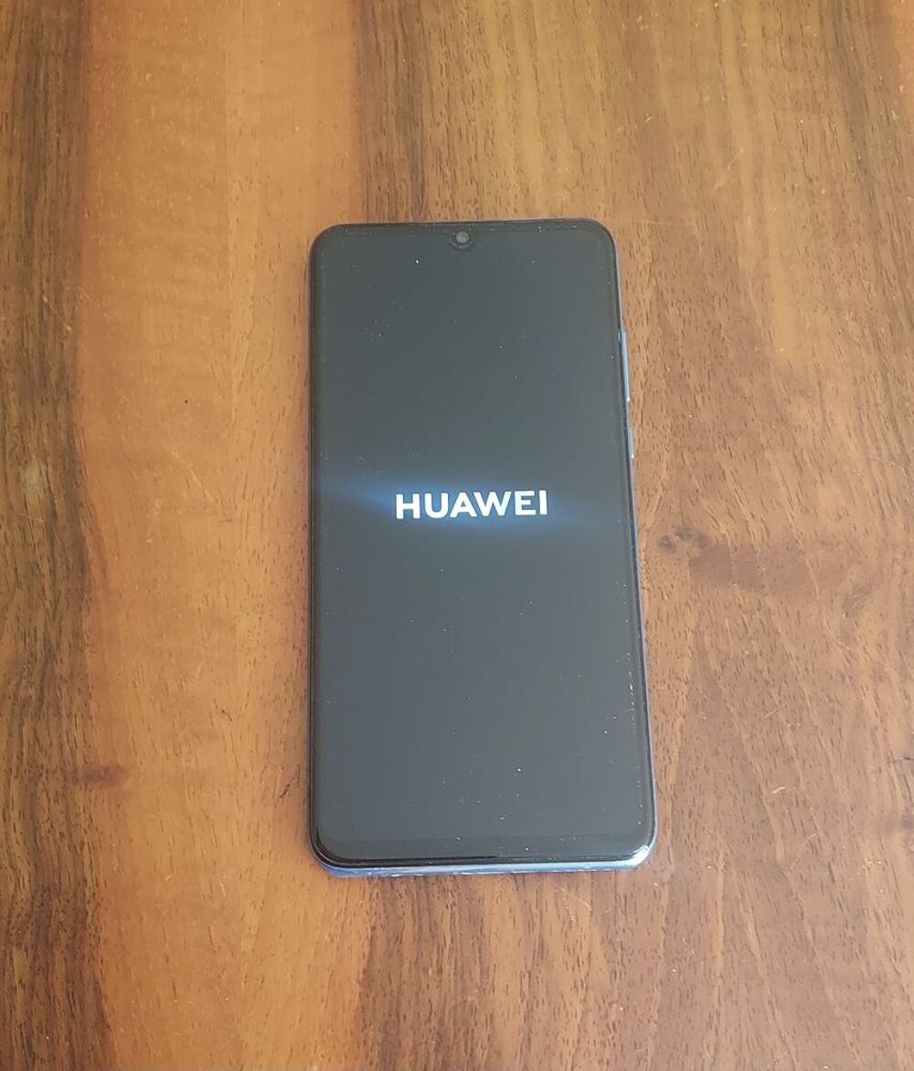 Smartphone Huawei. Téléphones et tablettes