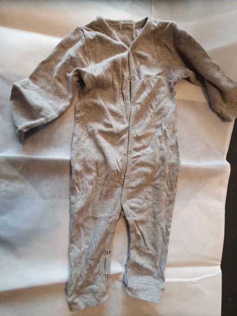 Bodies long 
12 mois 1 Aubvillers (80)