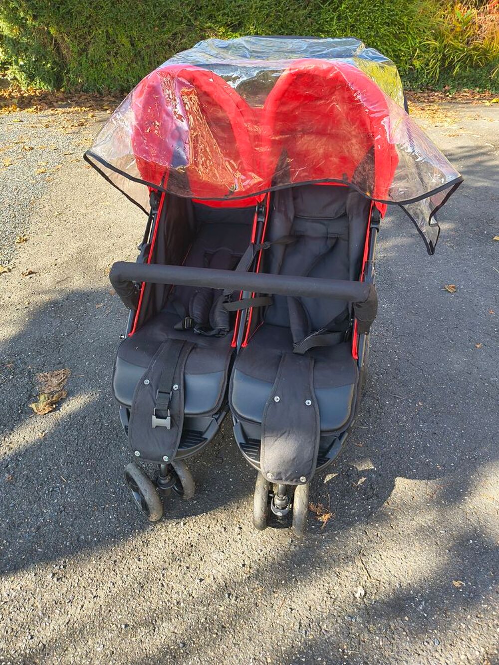 Poussette double t Puériculture