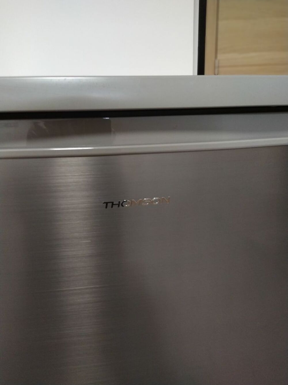 Mini r&eacute;frig&eacute;rateur THOMSON classe A
Electroménager