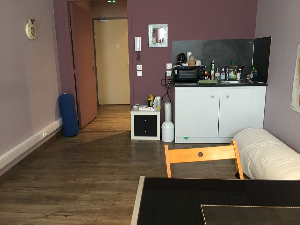Location Autre Cabinet à partager 21 m2 et salle d'attente Saint-jean-de-soudain