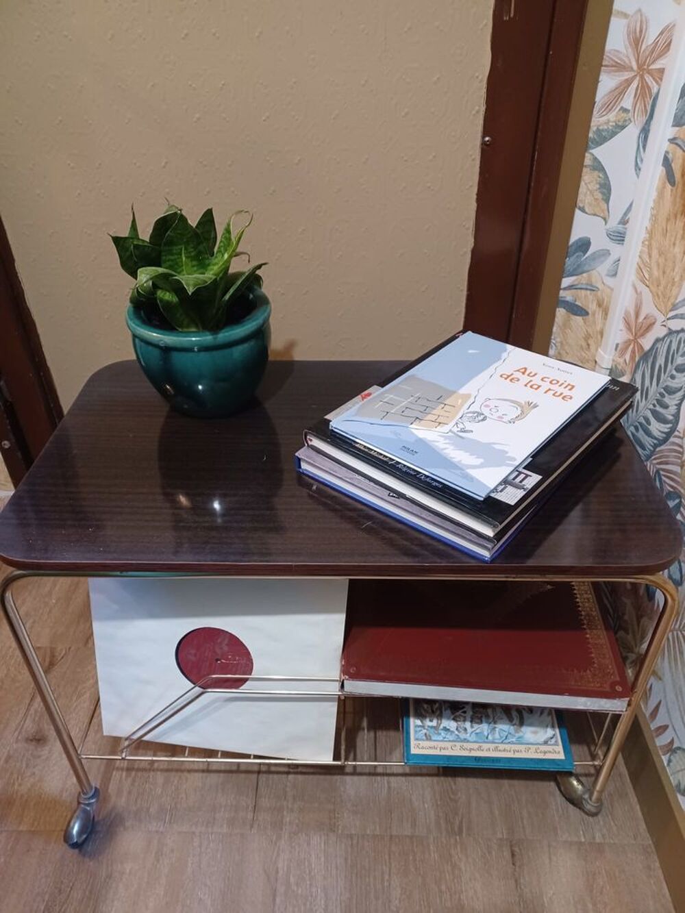 TABLE ROULANTE DESSERTE PORTE-DISQUES OU REVUES Meubles