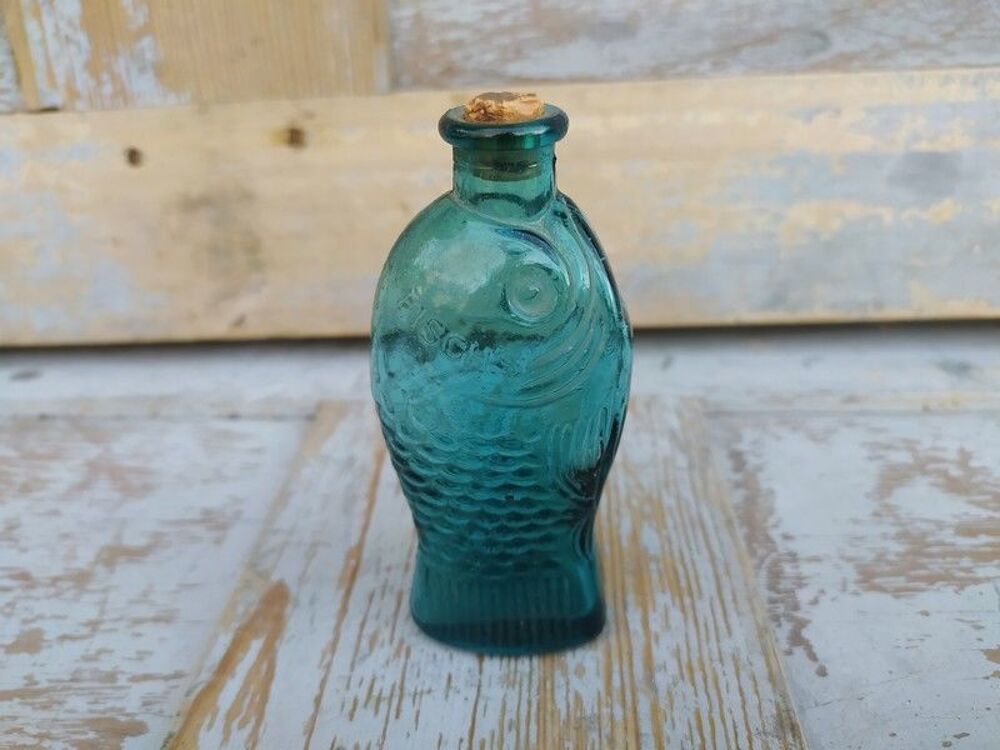 Bouteille Verre Bleu Publicitaire Poisson Bitters Fisch's 
