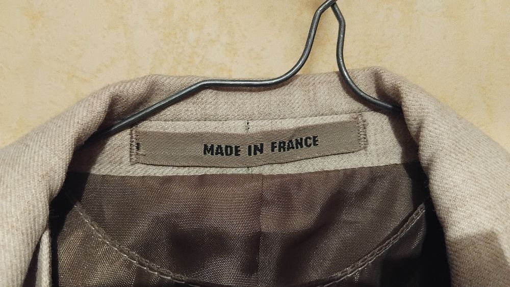 Costume 3 pi&egrave;ces NEUF 60% laine, fabrication France Vêtements