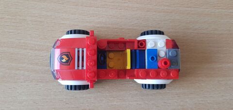 voiture de pompier lego incomplète 3 Carnon Plage (34)