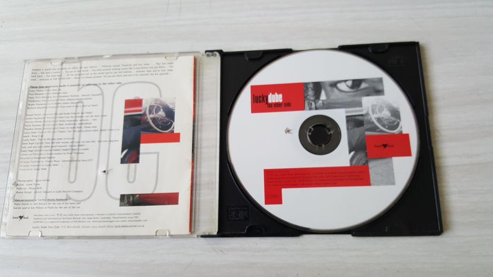 CD LUCKY DUBE The other side CD et vinyles