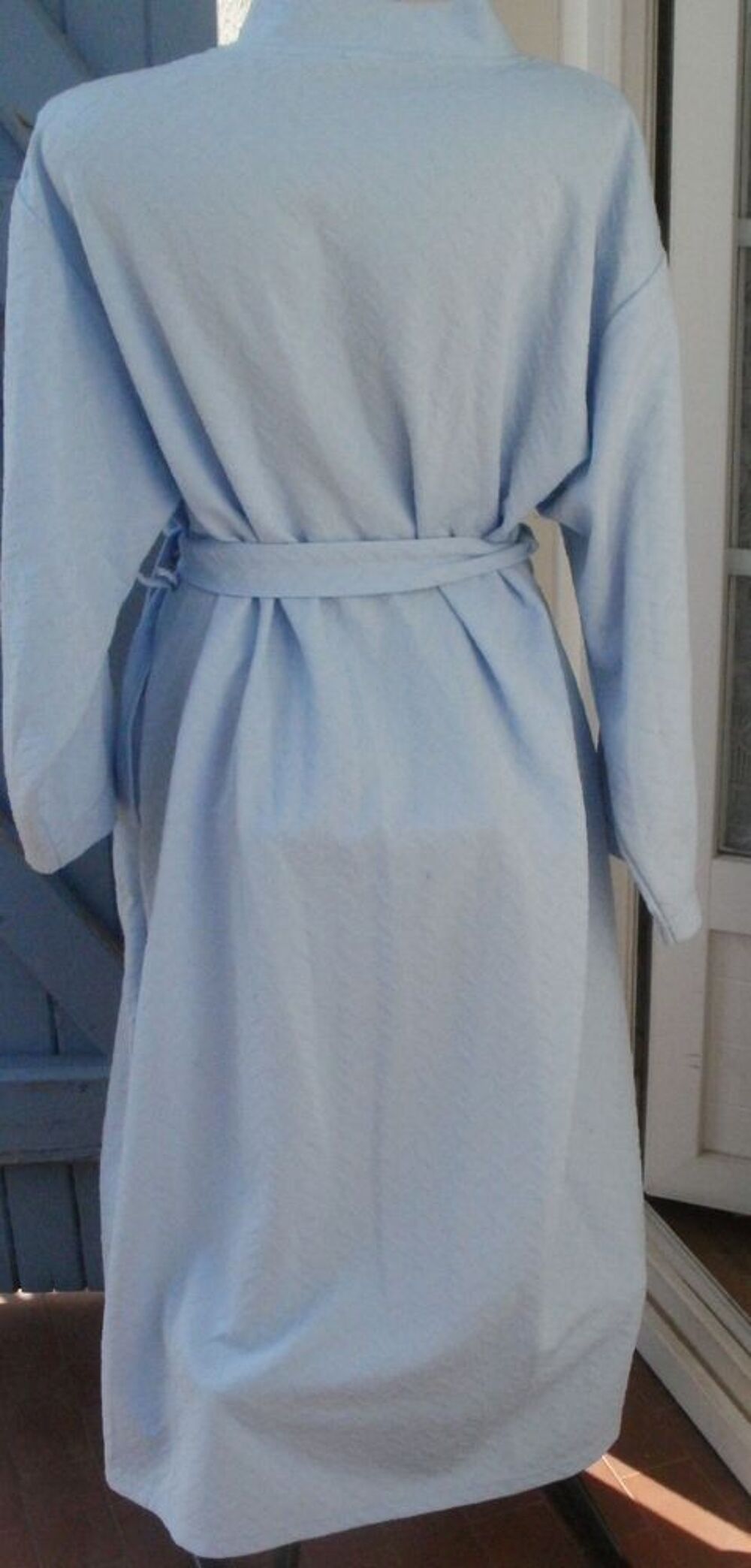 Robe de chambre VINTAGE bleue clair, taille 42 Vêtements