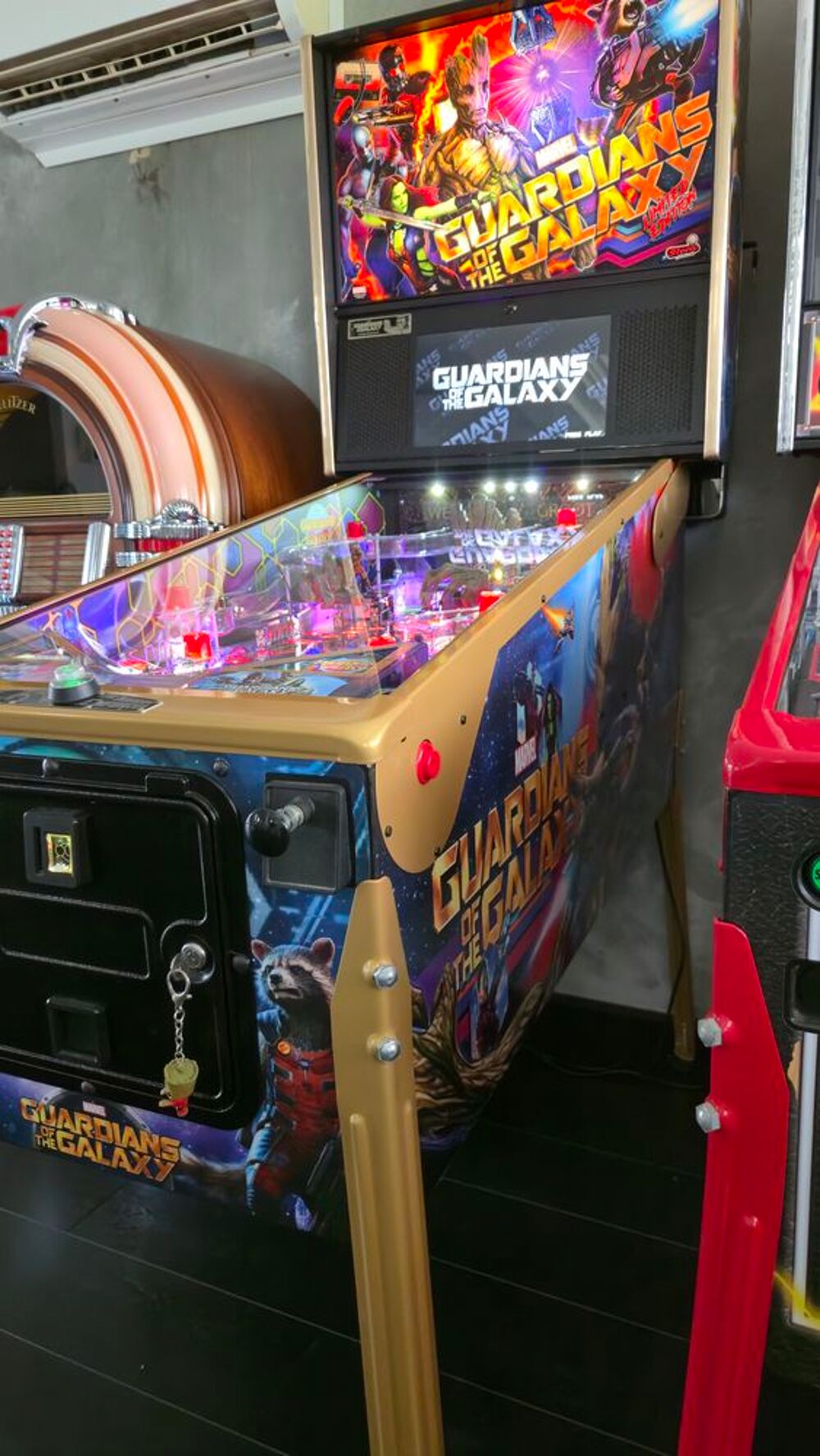 Flipper Guardians of the Galaxy &eacute;dition limit&eacute;e Marvel Stern Jeux / jouets