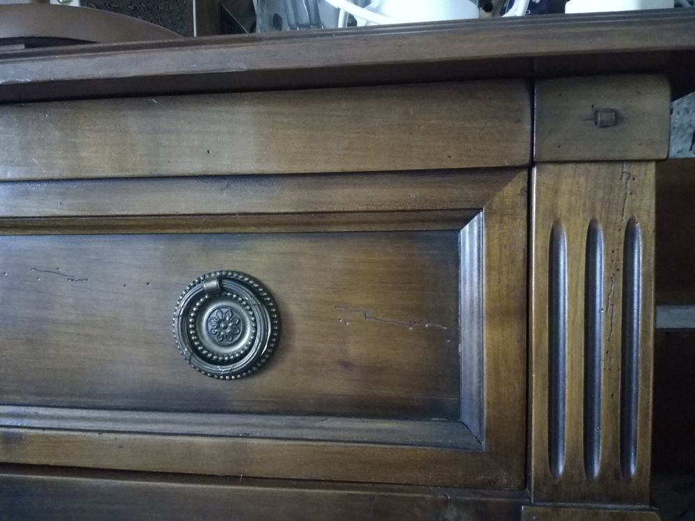 Bonneti&egrave;re / Meubles TV Merisier style Directoire Meubles