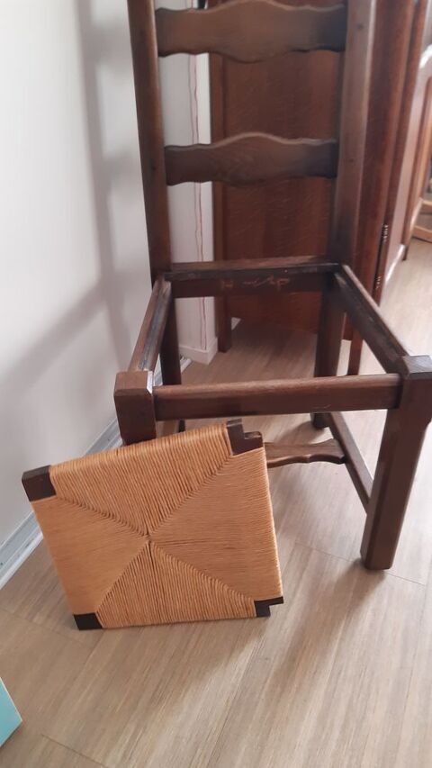 2 chaises 60 Le Grand-Quevilly (76)