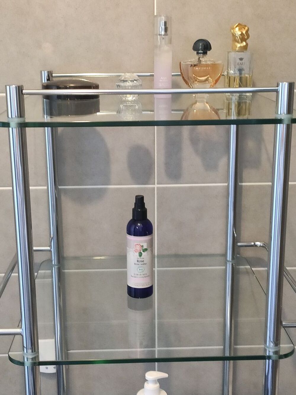 Etag&egrave;re de salle de bain sur roulettes - Meubles