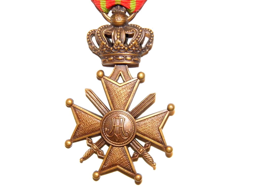 Medaille militaire CROIX de GUERRE Militaria Belgique TBE 