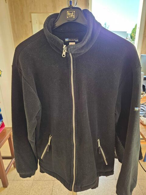 Veste polaire noire Cagnes-sur-Mer (06)