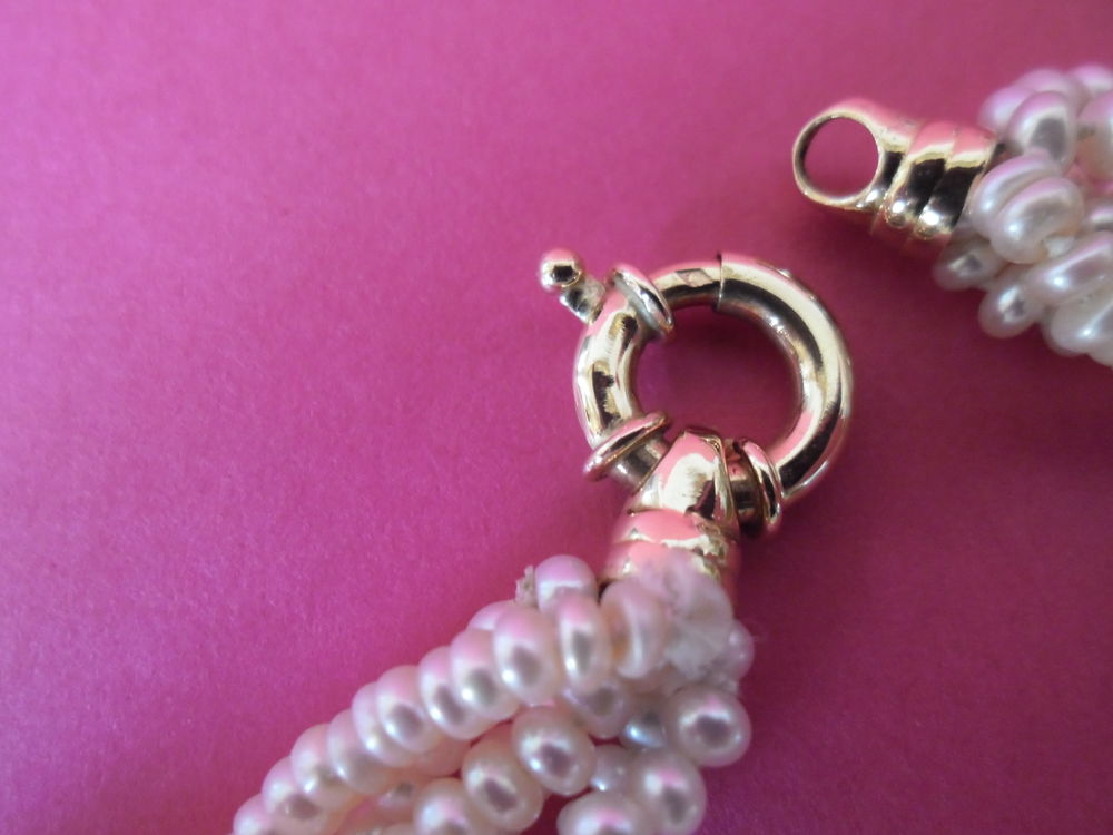 Collier perles de culture six rangs, fermoir or 18 carats Bijoux et montres
