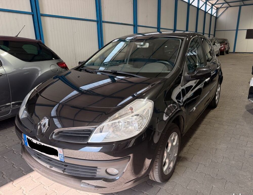 Clio III RENAULT CLIO III (2) 1.5 DCI 85 EXPRESSION 5P 2008 occasion 67150 Gerstheim