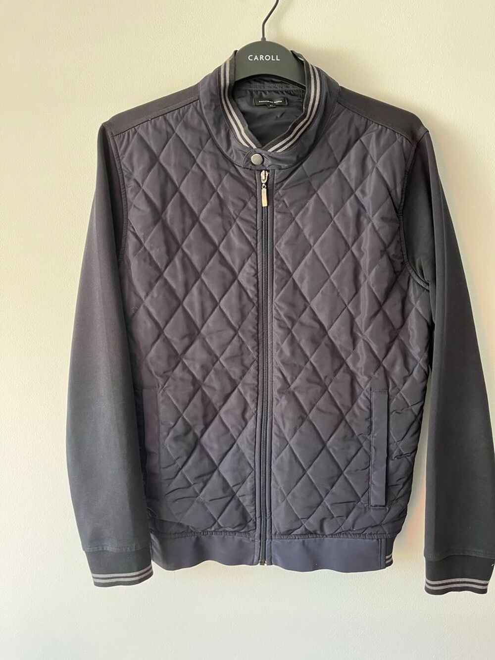 Gilet matelass&eacute; Taille M Dispo Douai centre ou Lille centre Vêtements