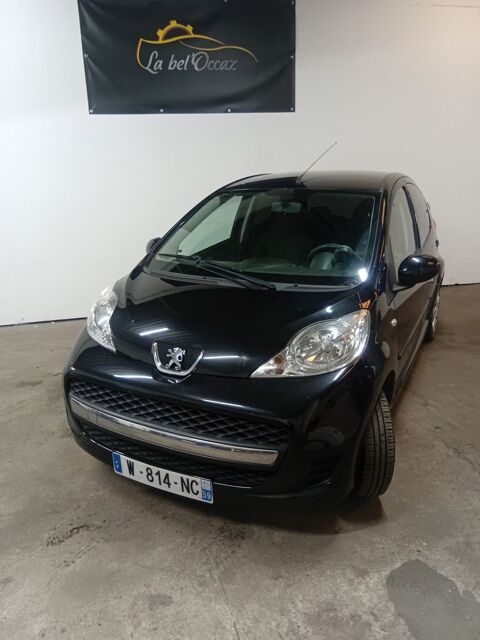Peugeot 107 5P 1.0 I 12V BLack édition