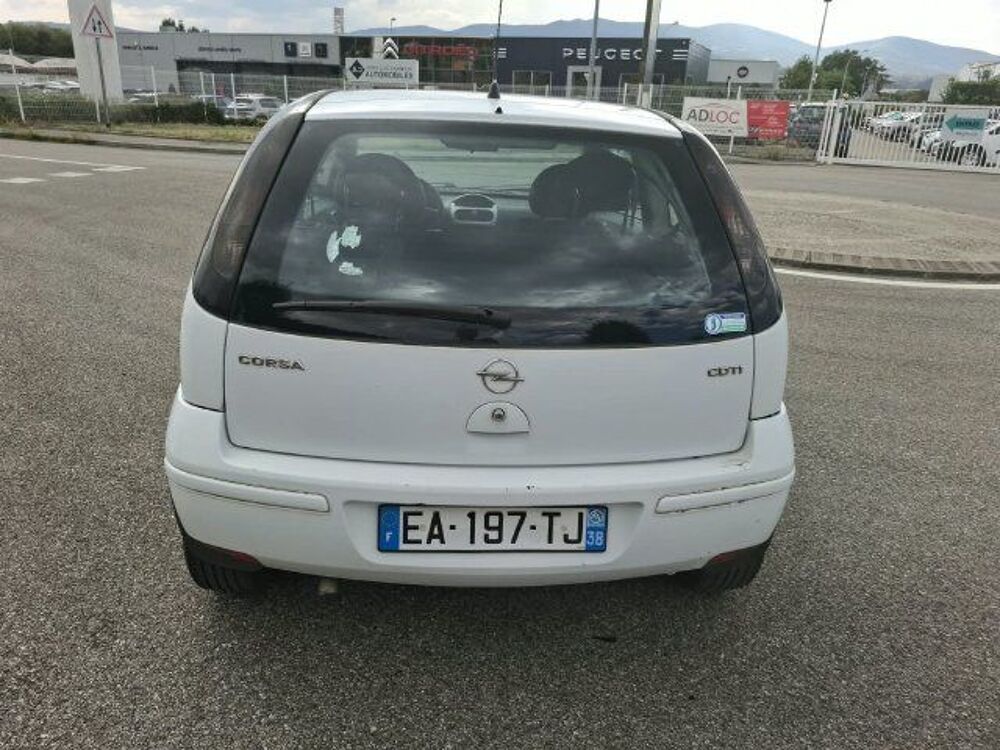 Corsa 1.3 CDTI Essentia 2005 occasion 69320 Feyzin