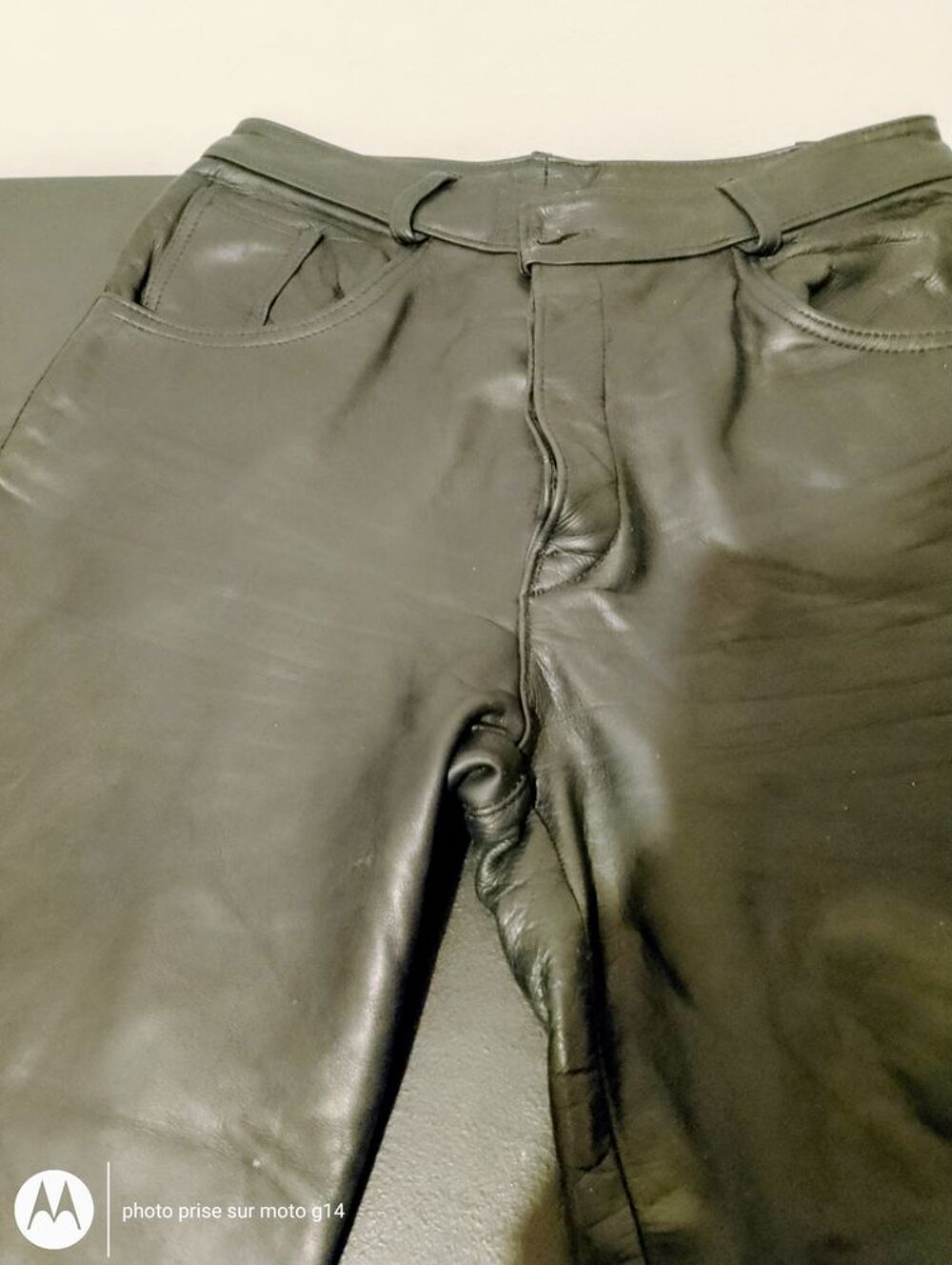 Pantalon en cuir BAISSE DE PRIX Vêtements