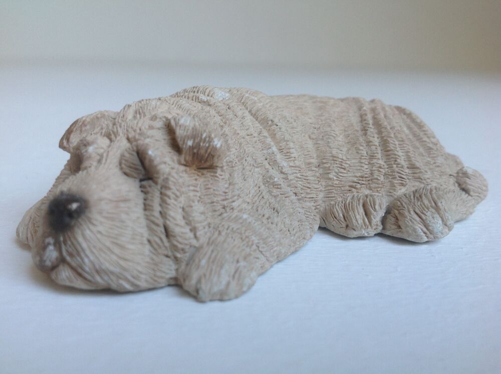 SCULPTURE CHIEN SHAR PEI SANDICAST USA Envoi Possible
Décoration